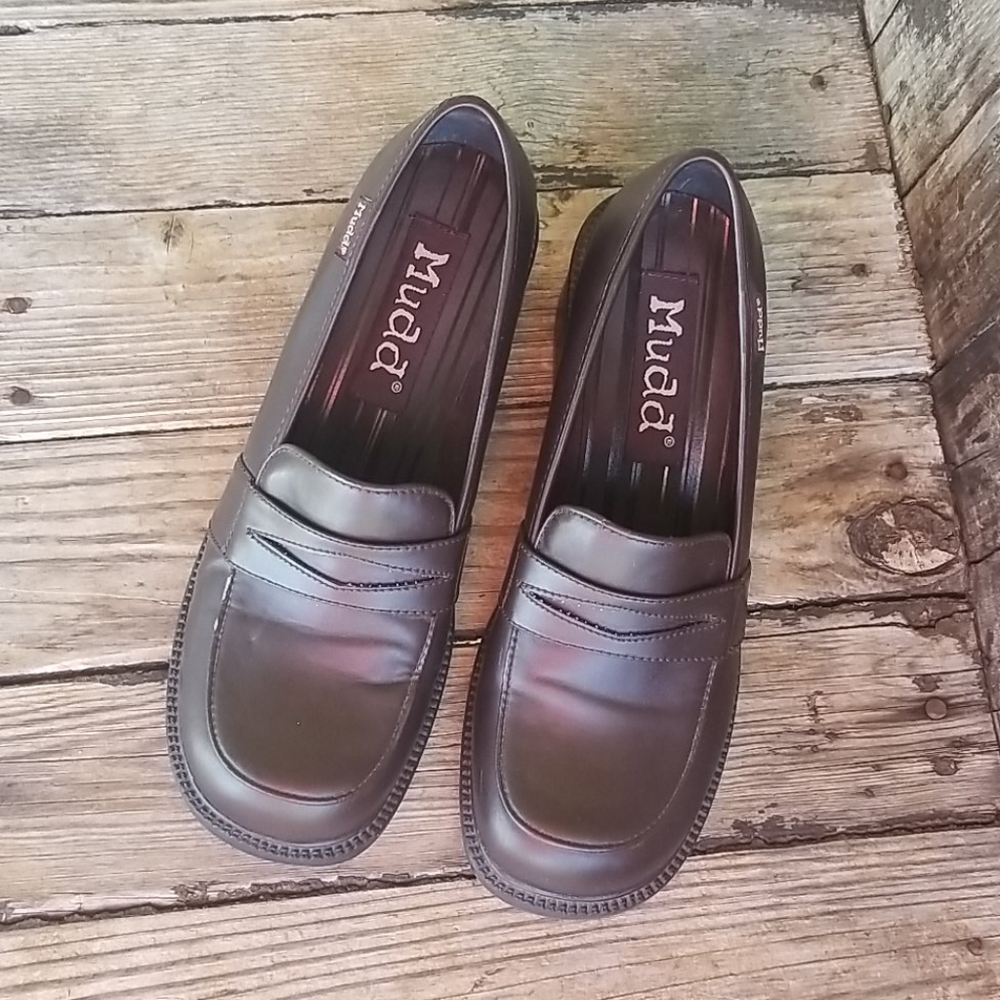 Vintage 90s MUDD Chunky Platform shoes.